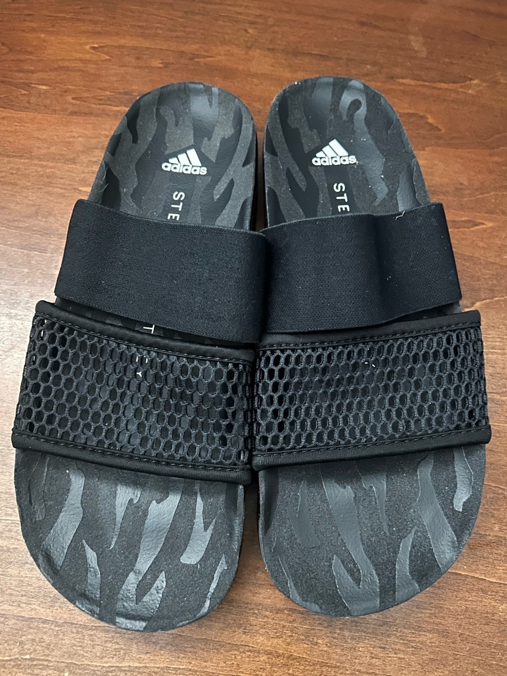 Stella McCartney adidas Black Dual-Strap Slide Sandals size8